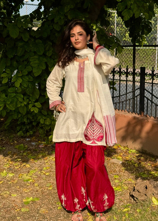 Ladies Off-White Cotton Embroidered Shalwar Kameez Online in Sri Lanka India Australia