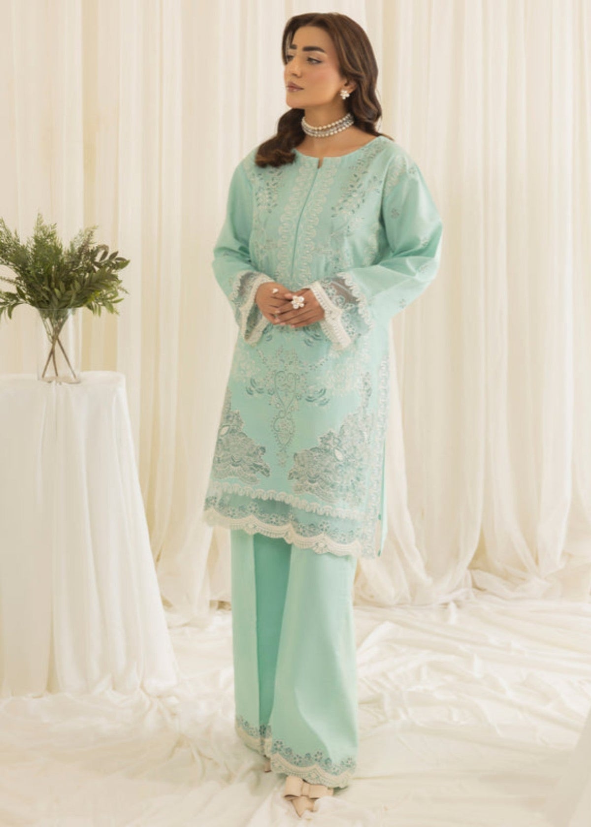 Ladies Pastel Green Cotton Dobby Kurta Set Online in KSA Riyadh Saudi Arabia Oman Bahrain Qatar