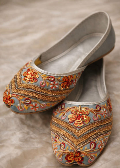 Ladies Pastel Grey Silk Jutti Online in KSA Riyadh Saudi Arabia Oman Bahrain Qatar