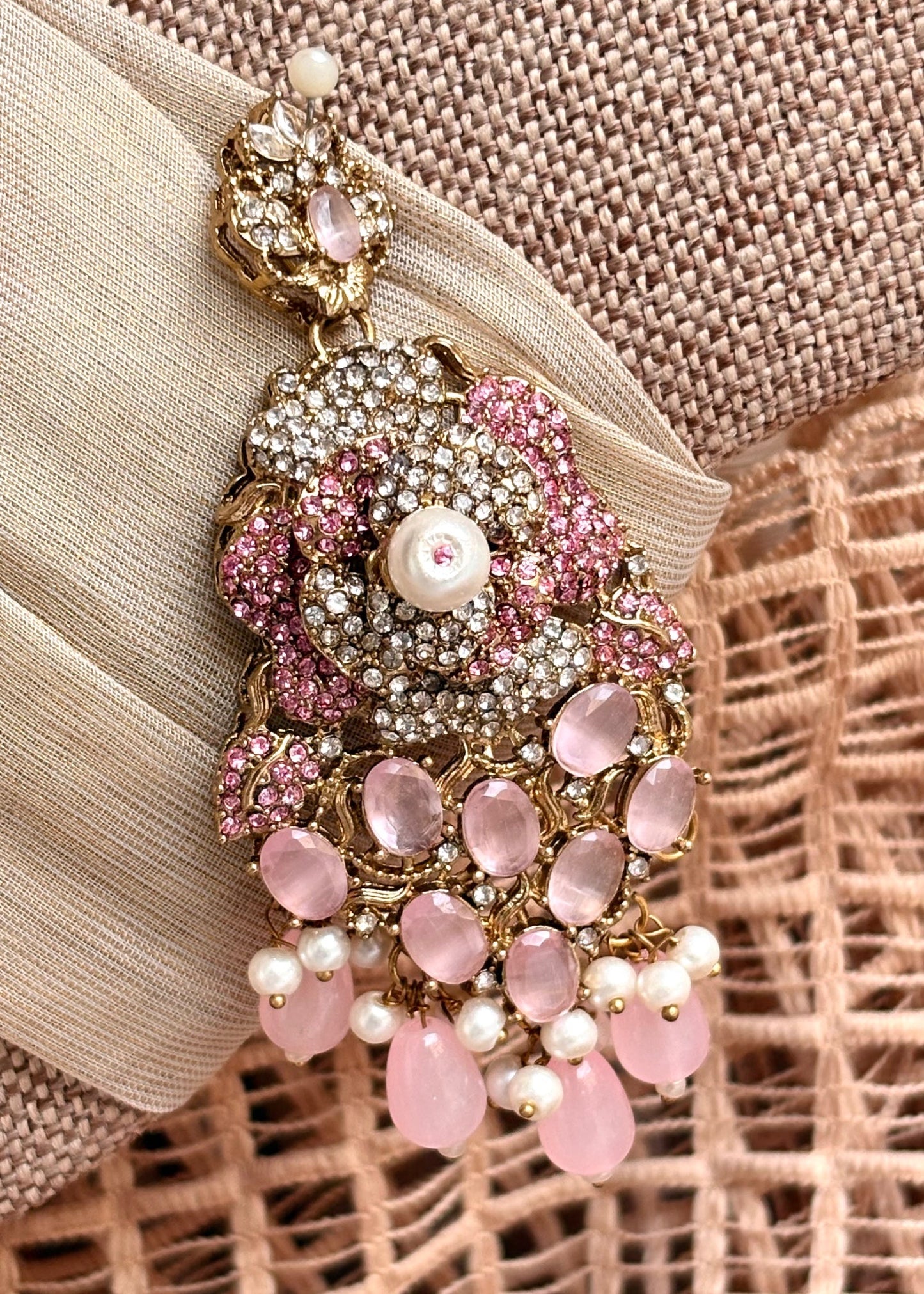 Ladies Pink Pearl Choker Necklace Set Online in KSA Riyadh Saudi Arabia Oman Bahrain Qatar
