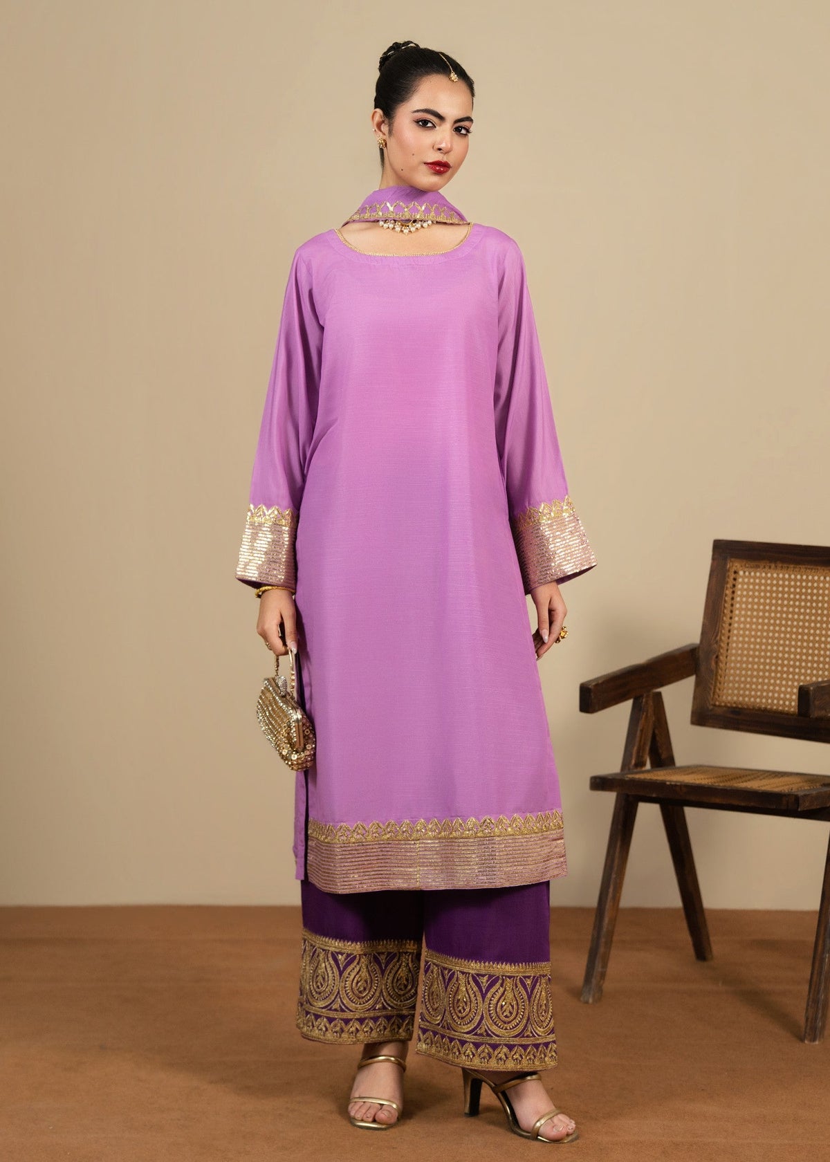Ladies Purple Cotton Salwar Kameez with Chiffon Dupatta Online in KSA Riyadh Saudi Arabia Oman Bahrain Qatar