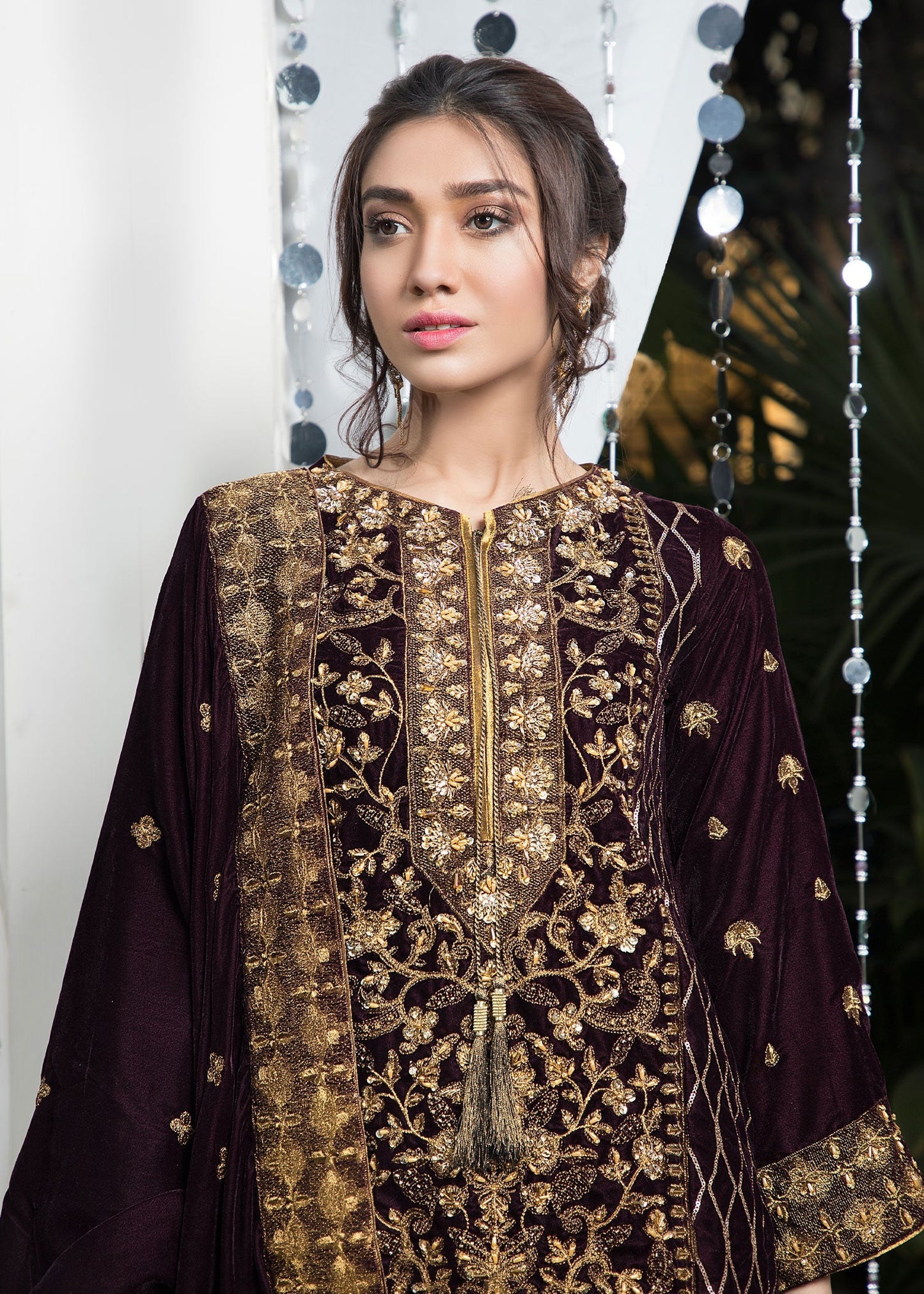 Ladies Purple Velvet Wedding Guest Salwar Kameez Online in KSA Riyadh Saudi Arabia Oman Bahrain Qatar