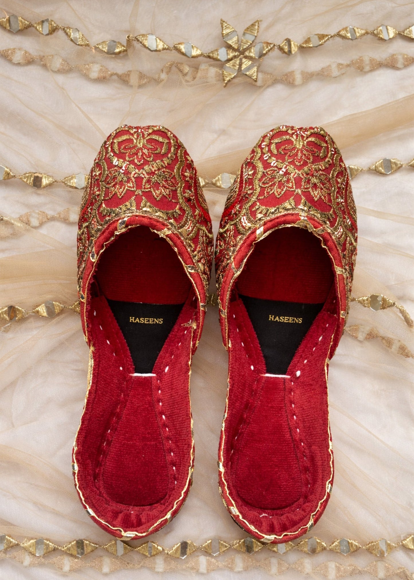 Ladies Red Velvet Kolhapuri Online in KSA Riyadh Saudi Arabia Oman Bahrain Qatar