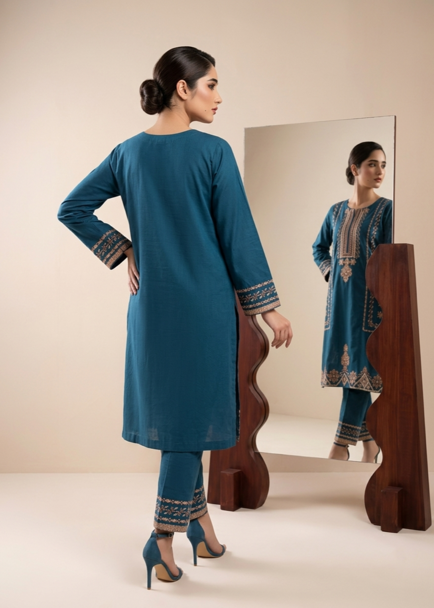 Ladies Teal Blue Embroidered Lawn Kurta Online in UK USA Canada