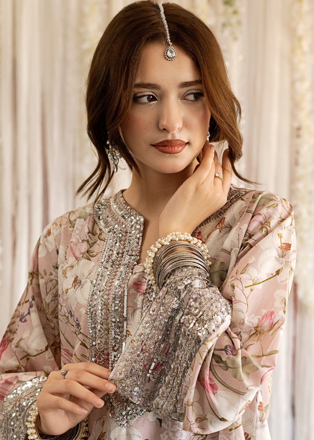 Ladies Thread Tilla Sequins Lawn Shalwar Kameez Online in UK USA Canada