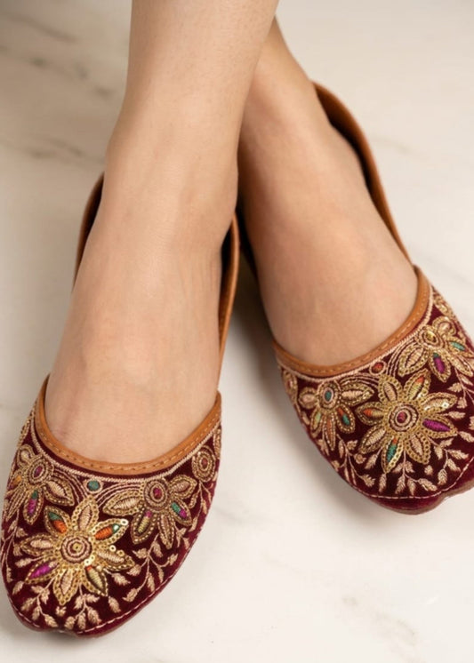 Ladies Velvet Khussa Footwear Online in KSA Riyadh Saudi Arabia Oman Bahrain Qatar