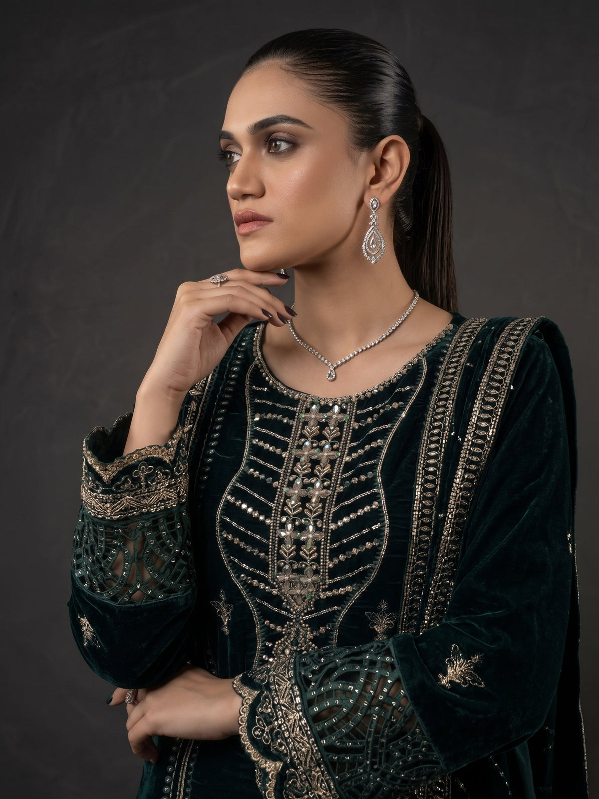 Ladies Velvet Salwar Kameez 3PC Stitched Suit Online in KSA Riyadh Saudi Arabia Oman Bahrain Qatar