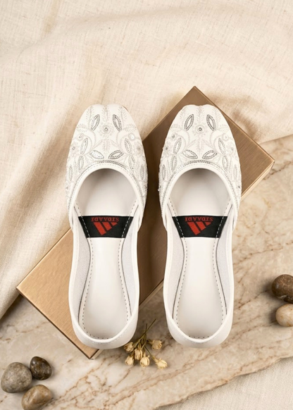 Ladies White Embroidered Jutti Online in KSA Riyadh Saudi Arabia Oman Bahrain Qatar