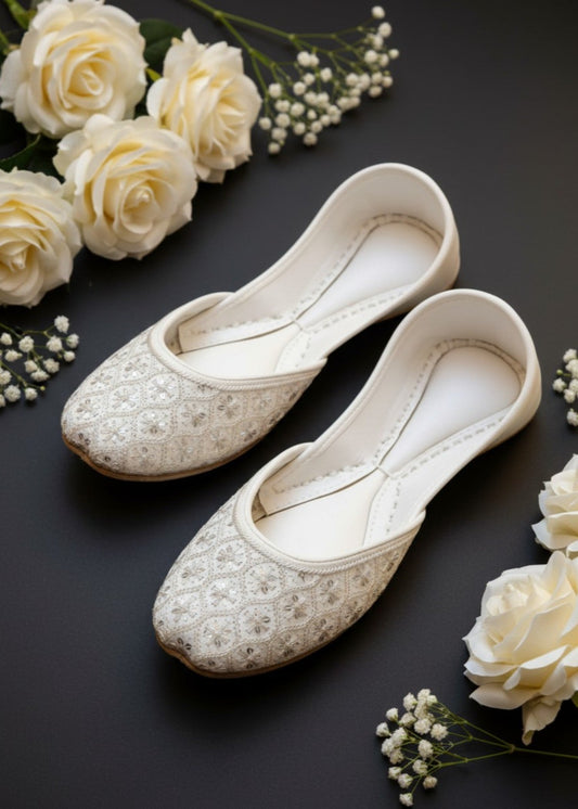 Ladies White Khussa Shoes with Leather Sole Online in KSA Riyadh Saudi Arabia Oman Bahrain Qatar