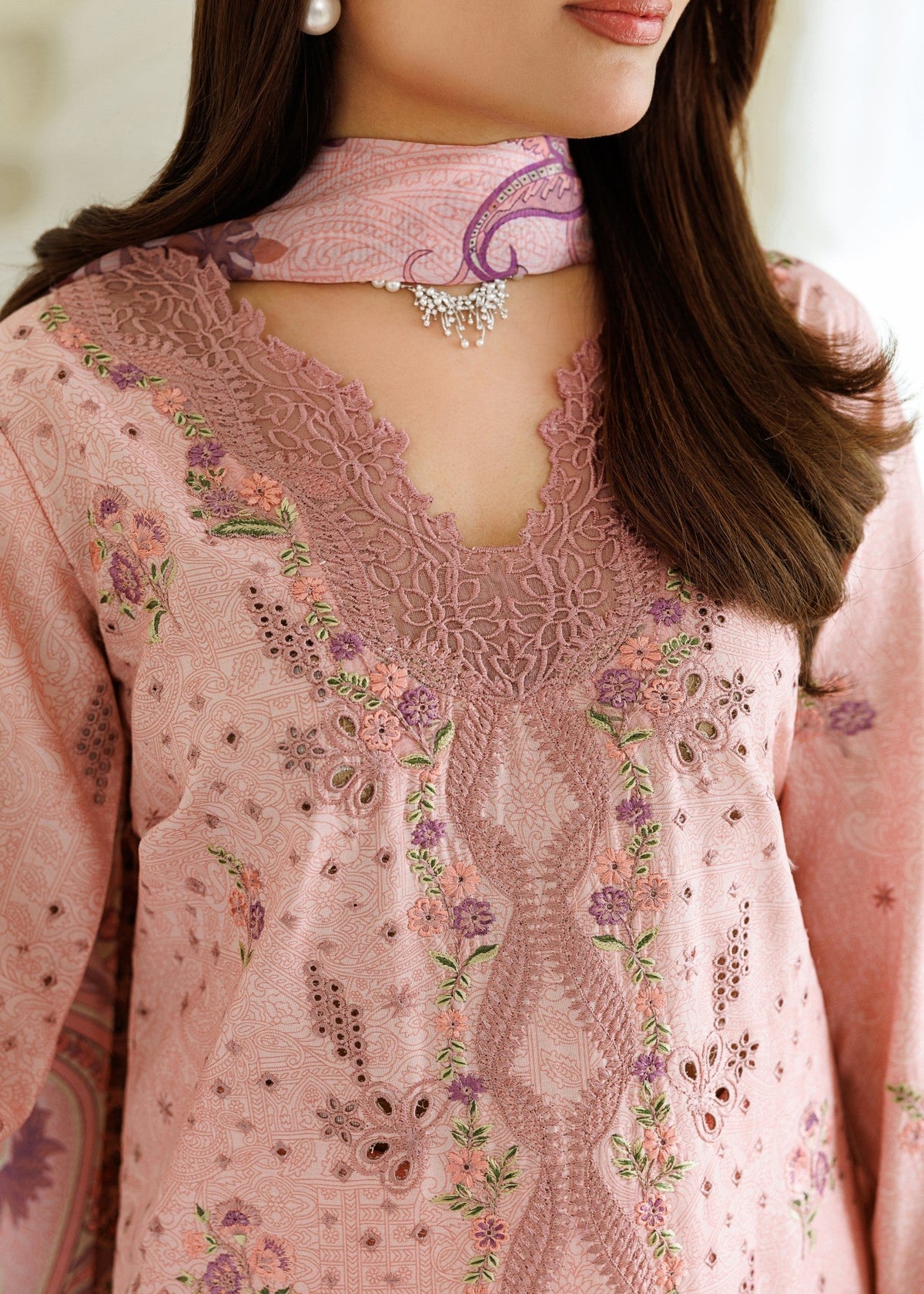 Latest Pakistani Pink Lawn Suit Online in KSA Riyadh Saudi Arabia Oman Bahrain Qatar