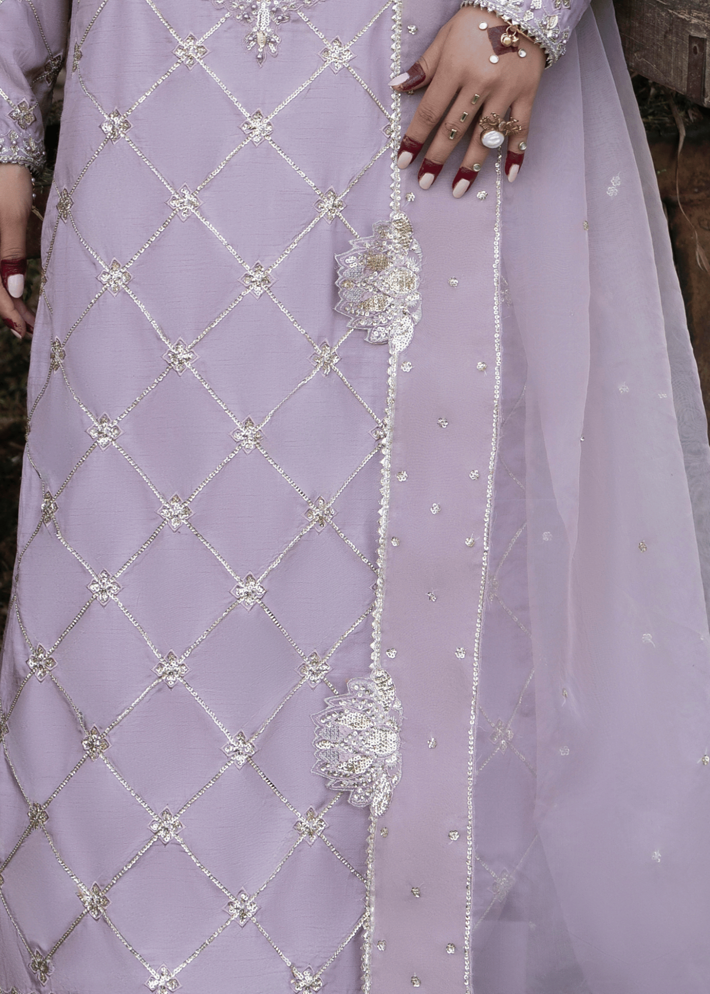 Lavender Raw Silk Embroidered Suit with Organza Dupatta Online in KSA Riyadh Saudi Arabia Oman Bahrain Qatar