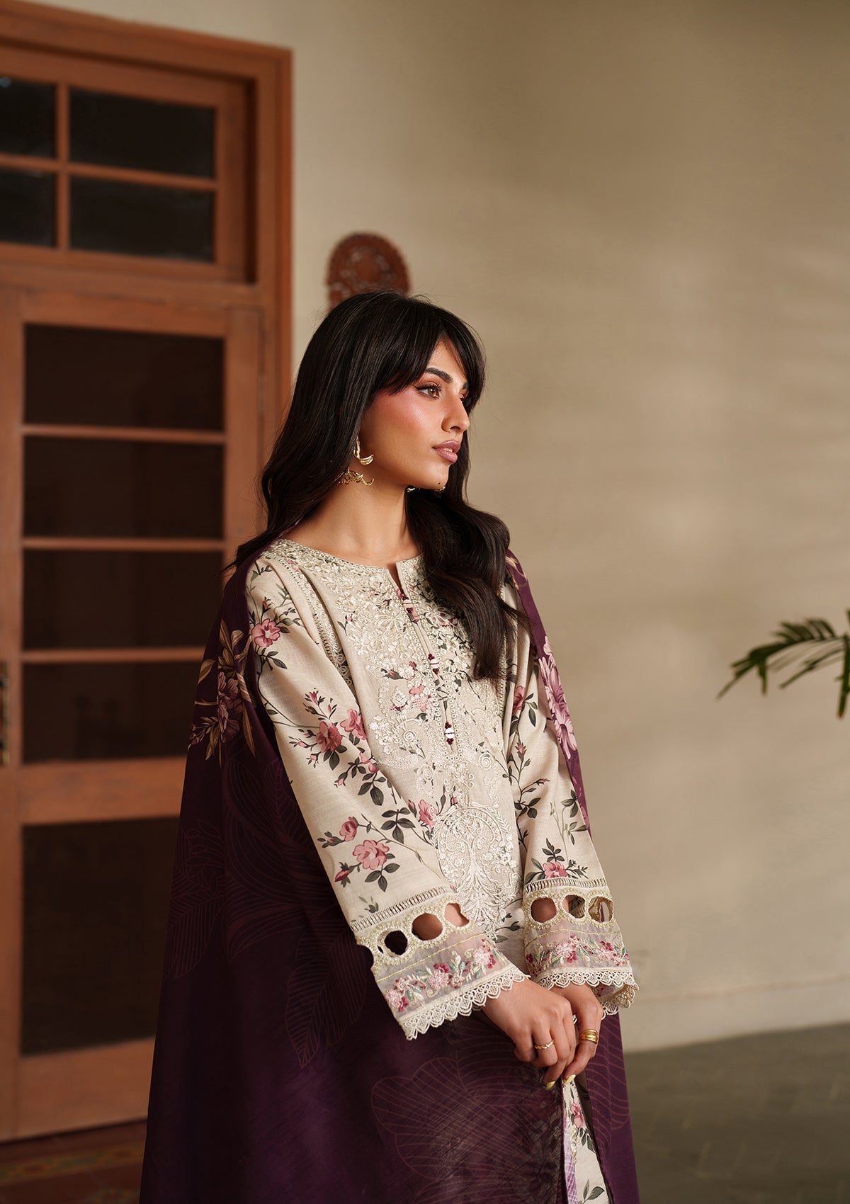 Lawn Embroidered Alabaster Pakistani Designer Suit Online in Dubai UAE Abudhabi Ajman Sharjah