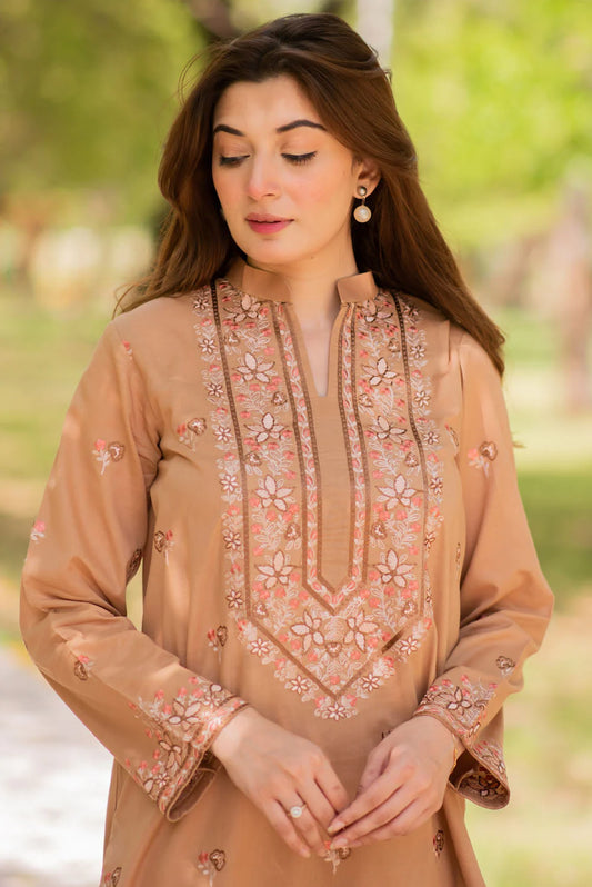 Embroidered Kurta with Straight Pants