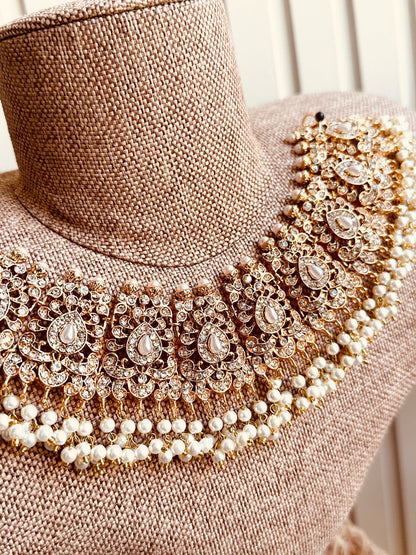 Luxe Meeras Bridal Necklace Set Online in KSA Riyadh Saudi Arabia Oman Bahrain Qatar
