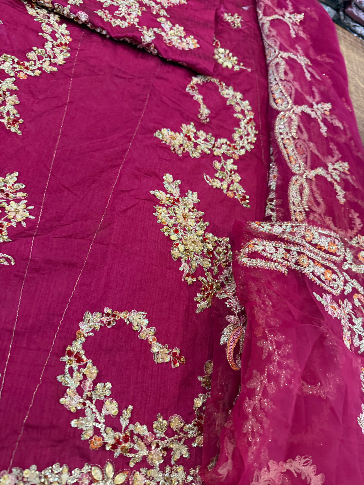 Magenta Embroidered Chiffon Pakistani Bridal Lehenga Choli Online in KSA Riyadh Saudi Arabia Oman Bahrain Qatar