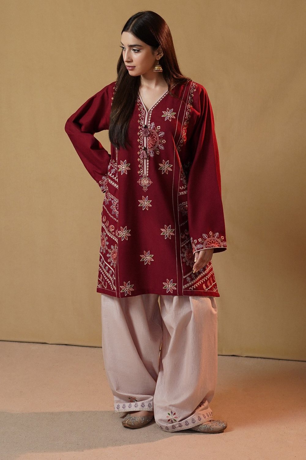 Maroon Embroidered Slub Khaddar Kurta Set Online in Dubai UAE Abudhabi Ajman Sharjah