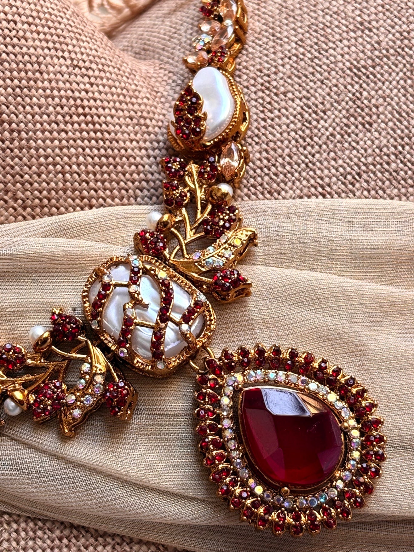 Maroon Kundan Style Necklace Set Online in KSA Riyadh Saudi Arabia Oman Bahrain Qatar