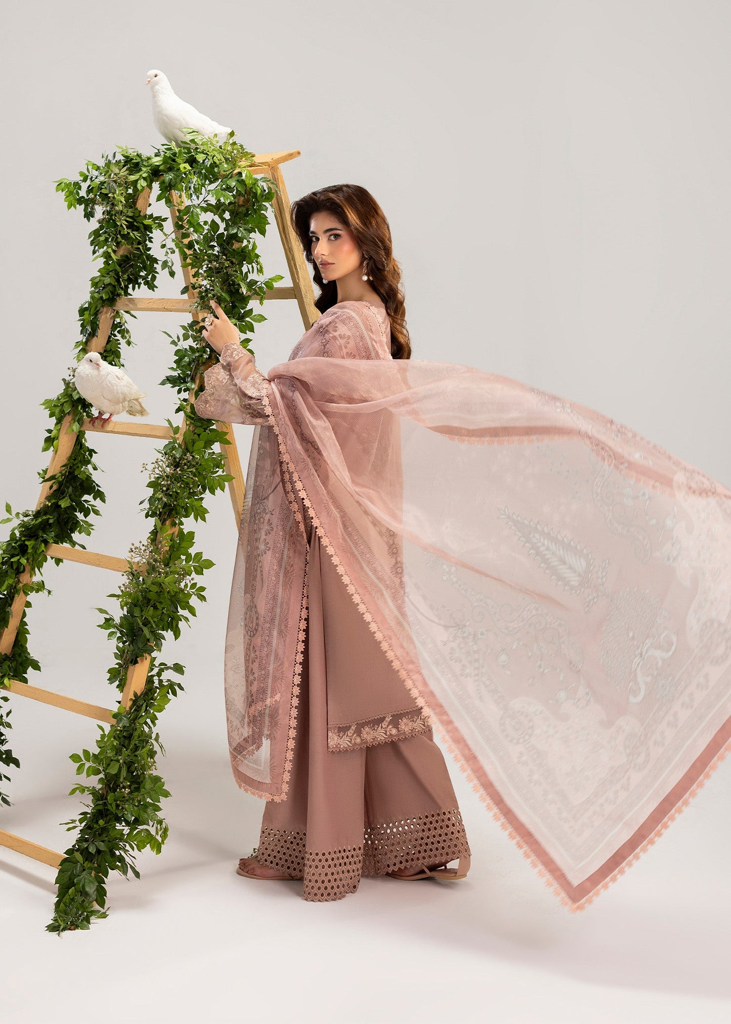 Mauve Pink Lawn Kurta Palazzo Set Online in Dubai UAE Abudhabi Ajman Sharjah