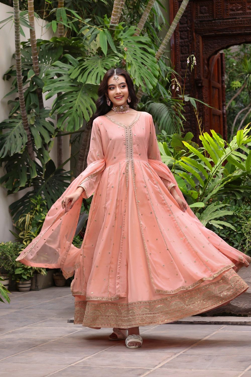 Melon Pink Embroidered Chiffon Pishwas Online in Dubai UAE Abudhabi Ajman Sharjah