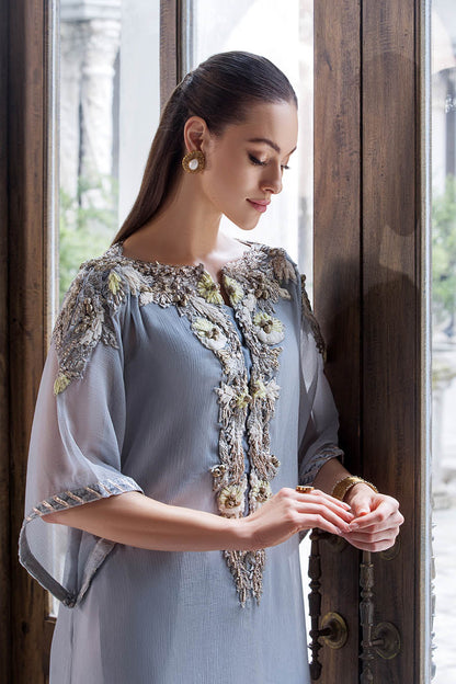 Light Purple 2pc Suit with 3D Work