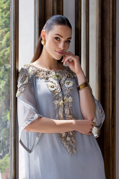 Light Purple 2pc Suit with 3D Work