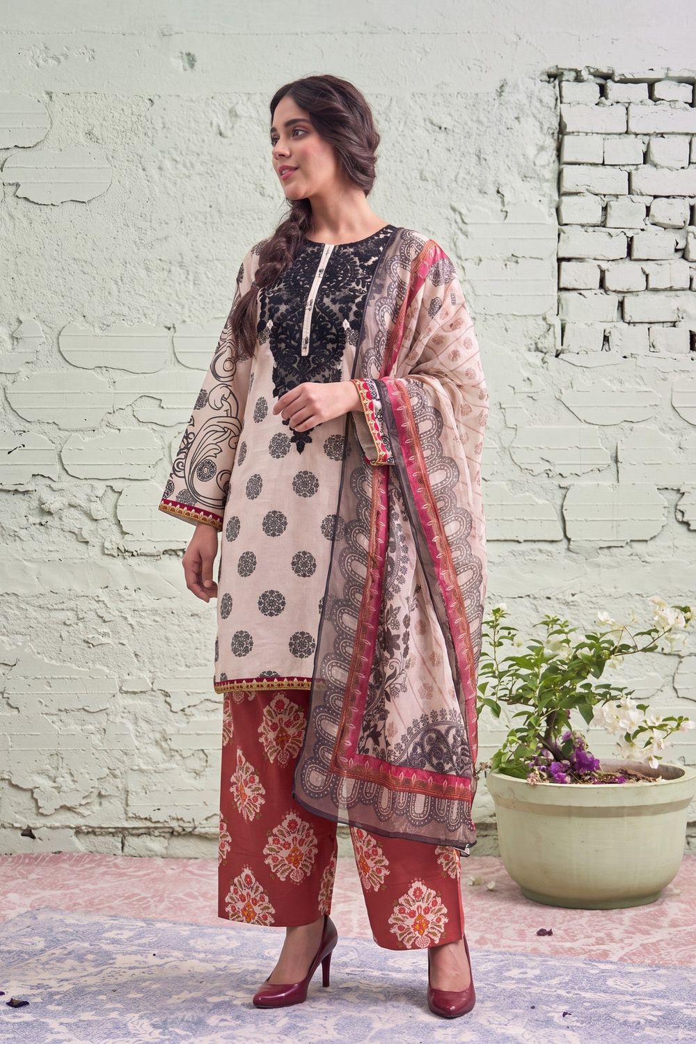 Multi Embroidered Lawn Farshi Shalwar Suit Online in Dubai UAE Abudhabi Ajman Sharjah