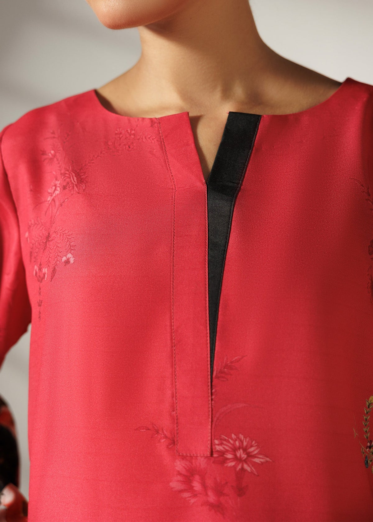 Multi Pattern Silk Finish Lawn Pakistani Suit Online in Dubai UAE Abudhabi Ajman Sharjah