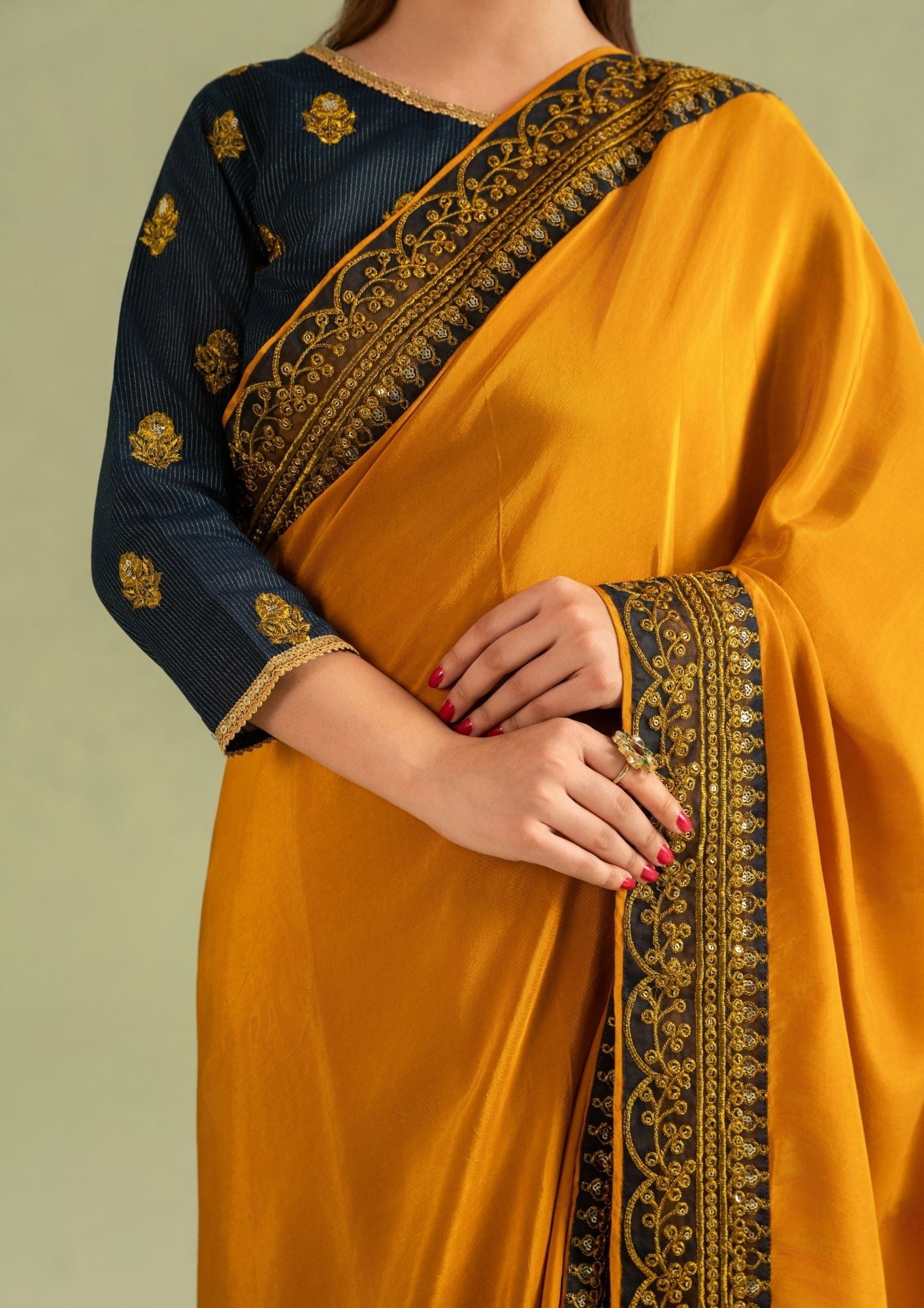 Mustard Gold Silk Saree with Contrast Border Online in Dubai UAE Abudhabi Ajman Sharjah