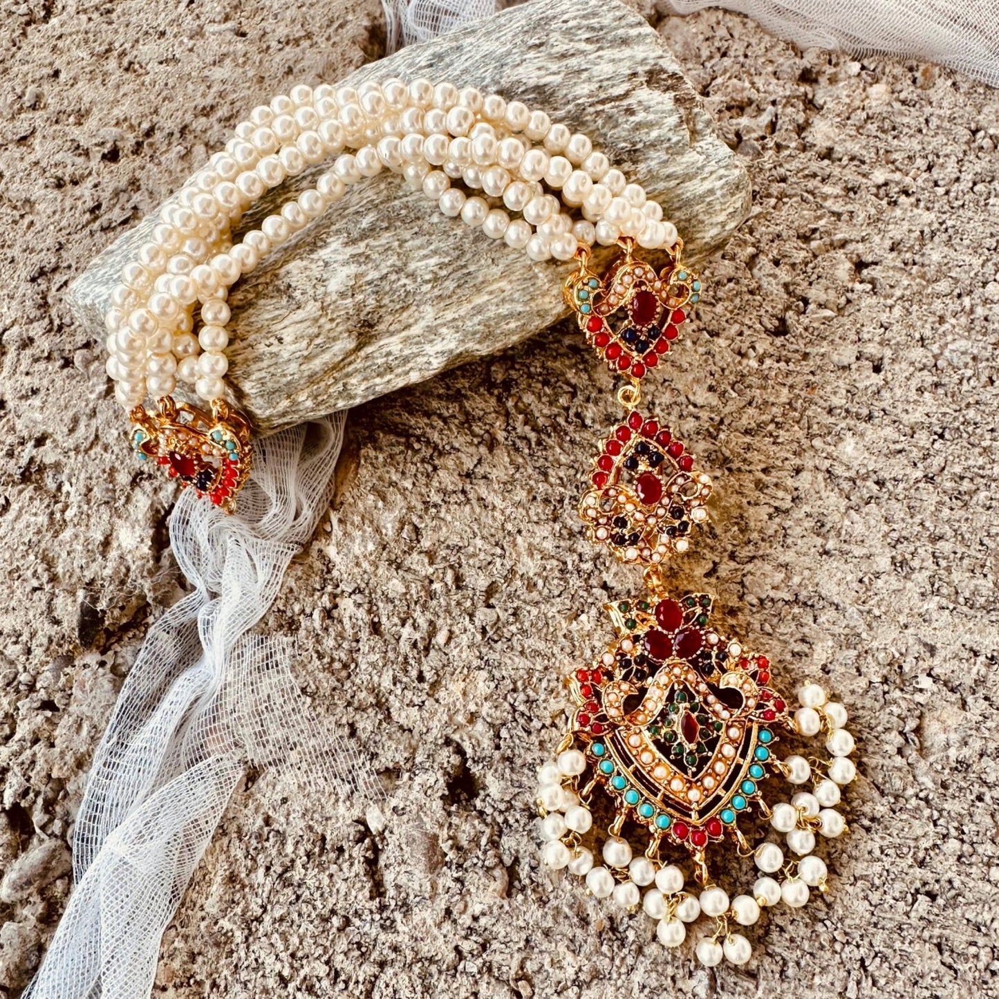 Nauratan Dazzle Duo Earrings Tikka Set for Traditional Wear Online in KSA Riyadh Saudi Arabia Oman Bahrain Qatar