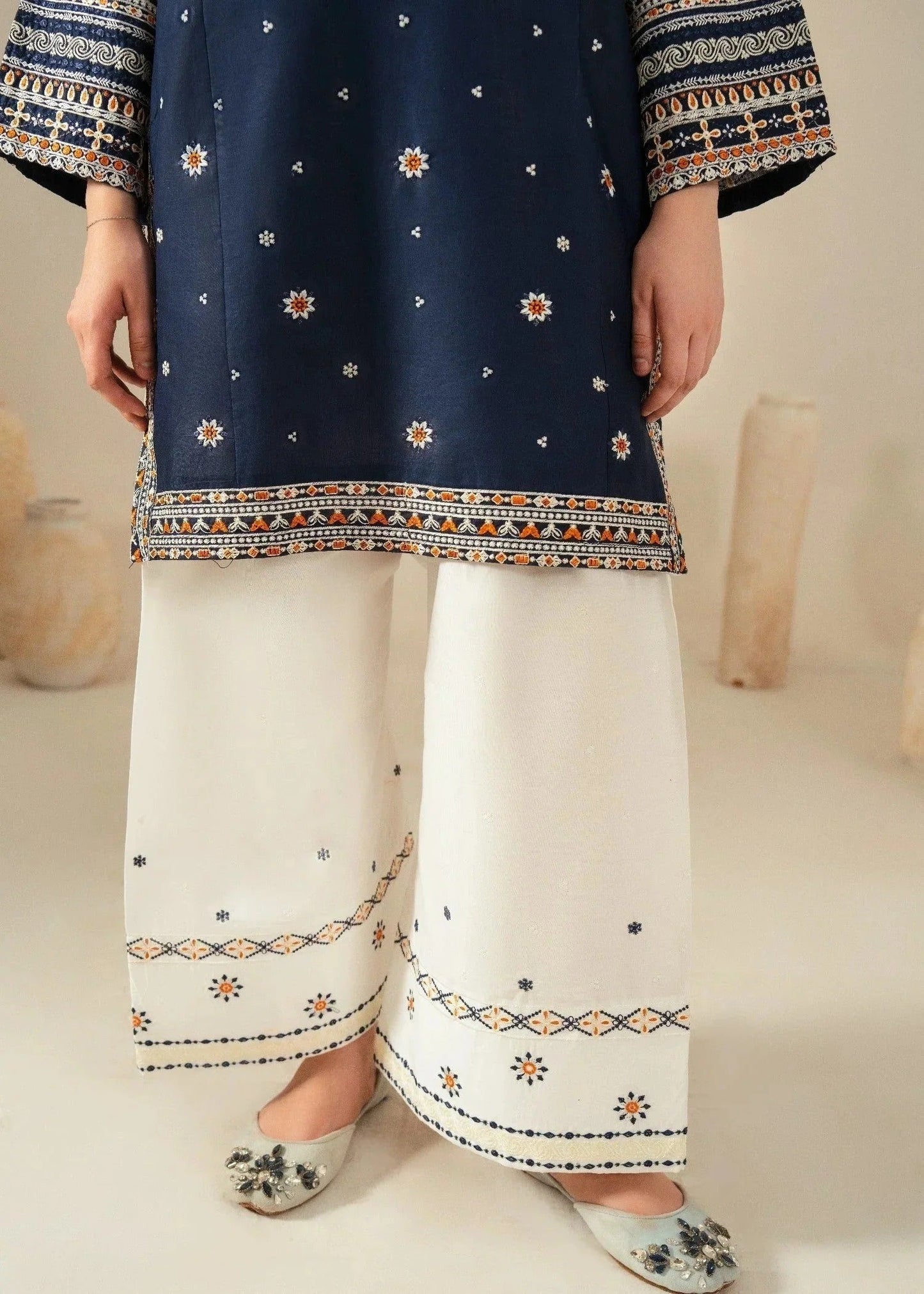 Navy Blue Linen Embroidered 3 Piece Suit Online in KSA Riyadh Saudi Arabia Oman Bahrain Qatar