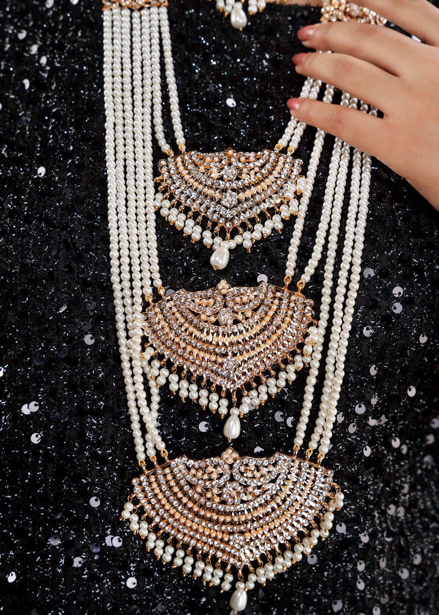 Nizami Shehnaai Gold Plated Earrings and Necklace Set Online in KSA Riyadh Saudi Arabia Oman Bahrain Qatar
