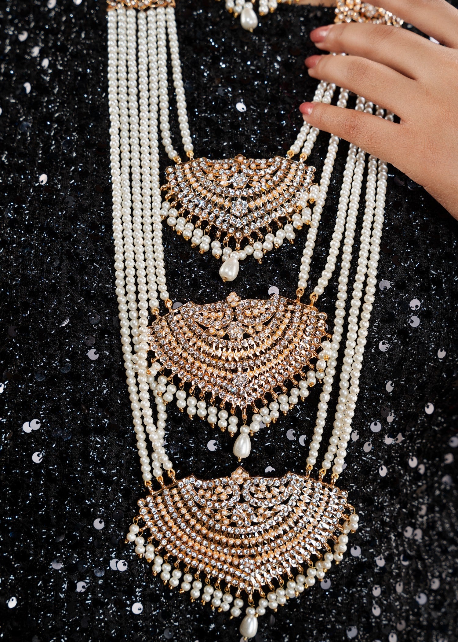 Nizami Shehnaai Gold Plated Earrings and Necklace Set Online in KSA Riyadh Saudi Arabia Oman Bahrain Qatar