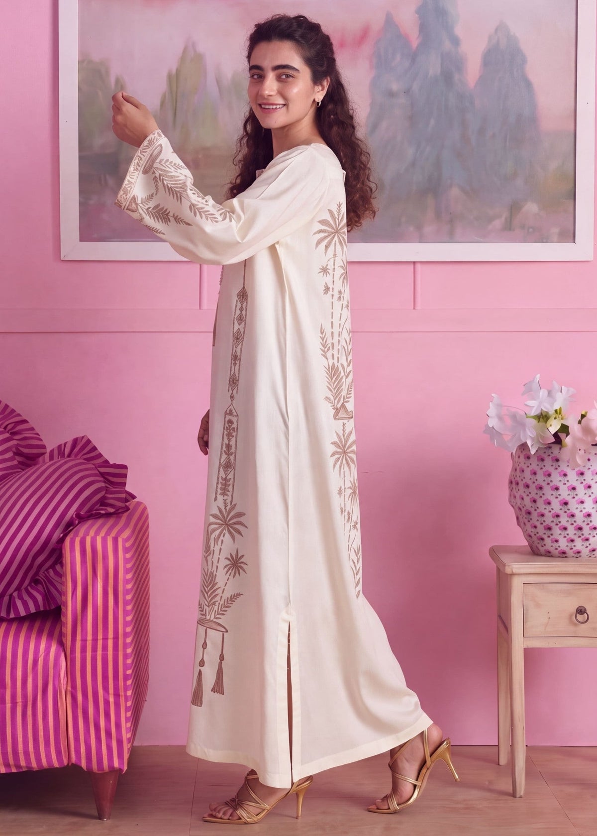 Off-White Embellished Linen Kaftan Winter Wear Online in Dubai UAE Abudhabi Ajman Sharjah