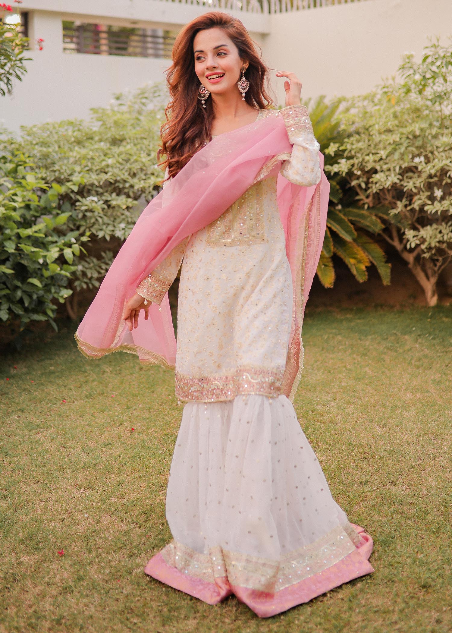 Off-White Embroidered Chiffon Pakistani Festive Wear Online in KSA Riyadh Saudi Arabia Oman Bahrain Qatar
