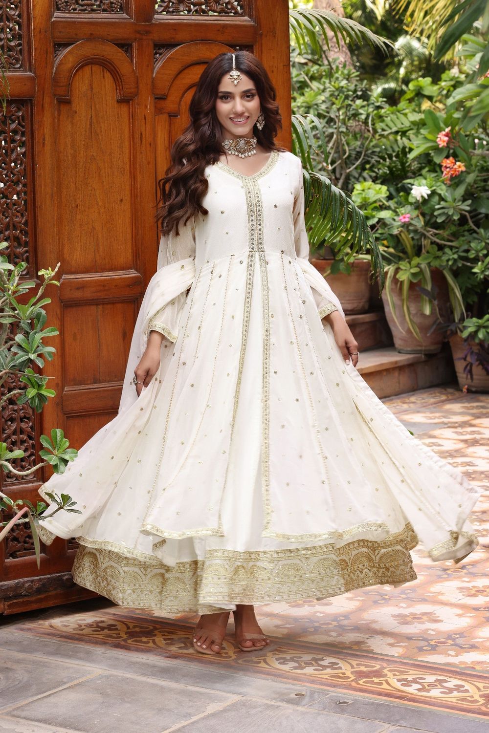 Off-White Embroidered Chiffon Pishwas Suit Online in Dubai UAE Abudhabi Ajman Sharjah