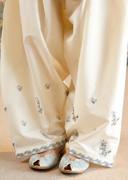 Off-White Embroidered Lawn Farshi Shalwar Kurta Set for Summer Online in KSA Riyadh Saudi Arabia Oman Bahrain Qatar