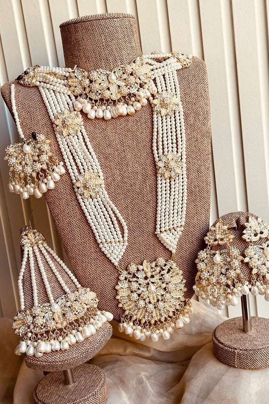 Off-White Gold Plated Floral Bridal Jewellery Set Online in Dubai UAE Abudhabi Ajman Sharjah