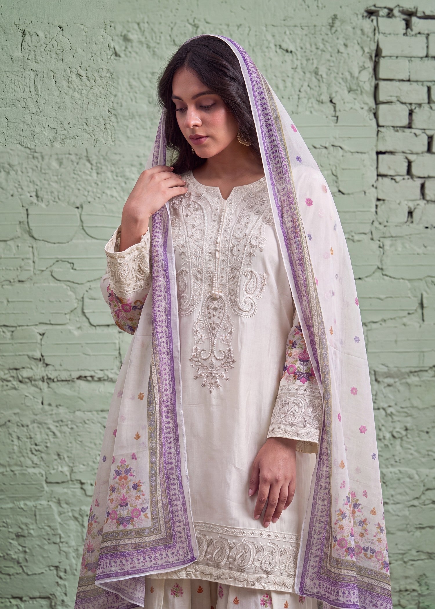 Off-White Lawn Embroidered Three Piece Suit Online in Dubai UAE Abudhabi Ajman Sharjah