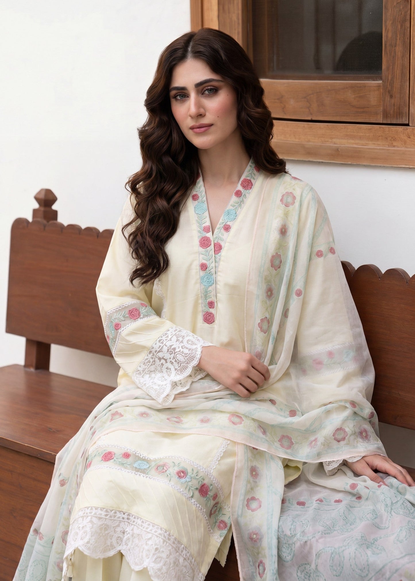 Off-White Lawn Kurta Set with Dupatta Online in Dubai UAE Abudhabi Ajman Sharjah