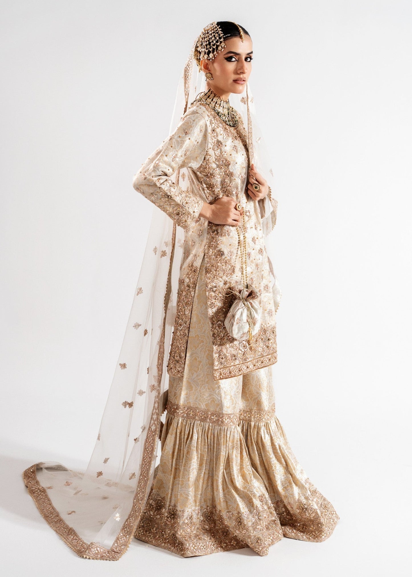 Off White Zari Organza Gharara Suit Online in KSA Riyadh Saudi Arabia Oman Bahrain Qatar