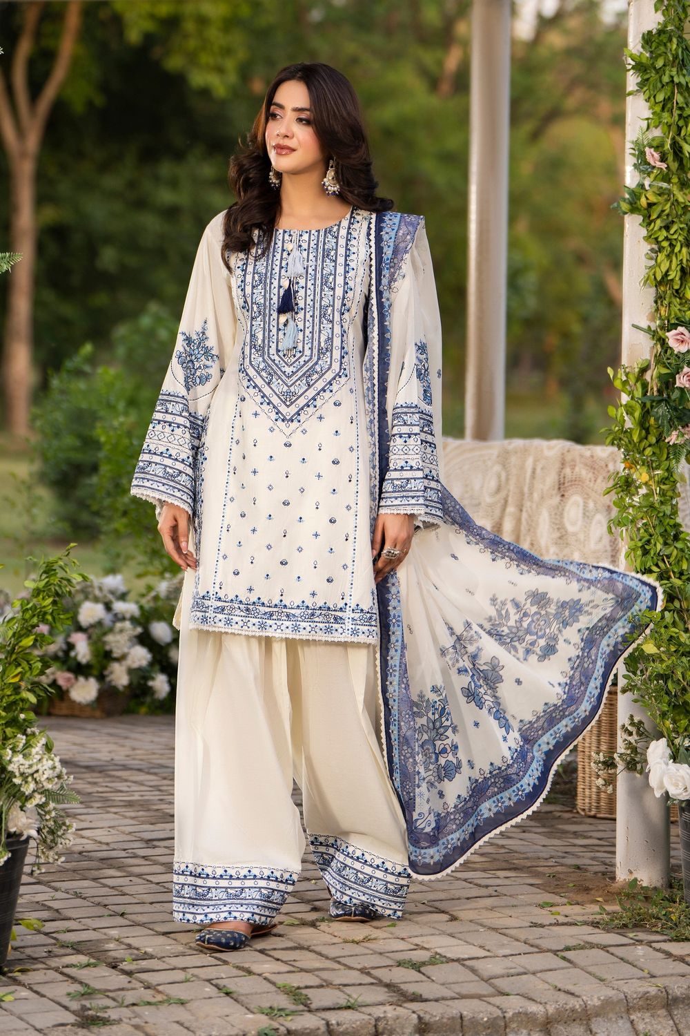 off White Thread Work Cotton Partywear Suit Online in Dubai UAE Abudhabi Ajman Sharjah