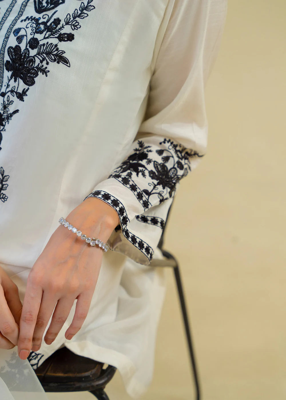 Off White Viscose Raw Silk Embroidered Kurta Set with Dupatta