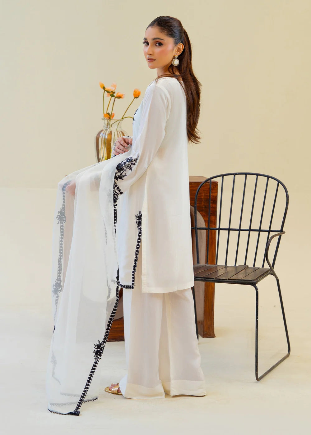 Off White Viscose Raw Silk Embroidered Kurta Set with Dupatta