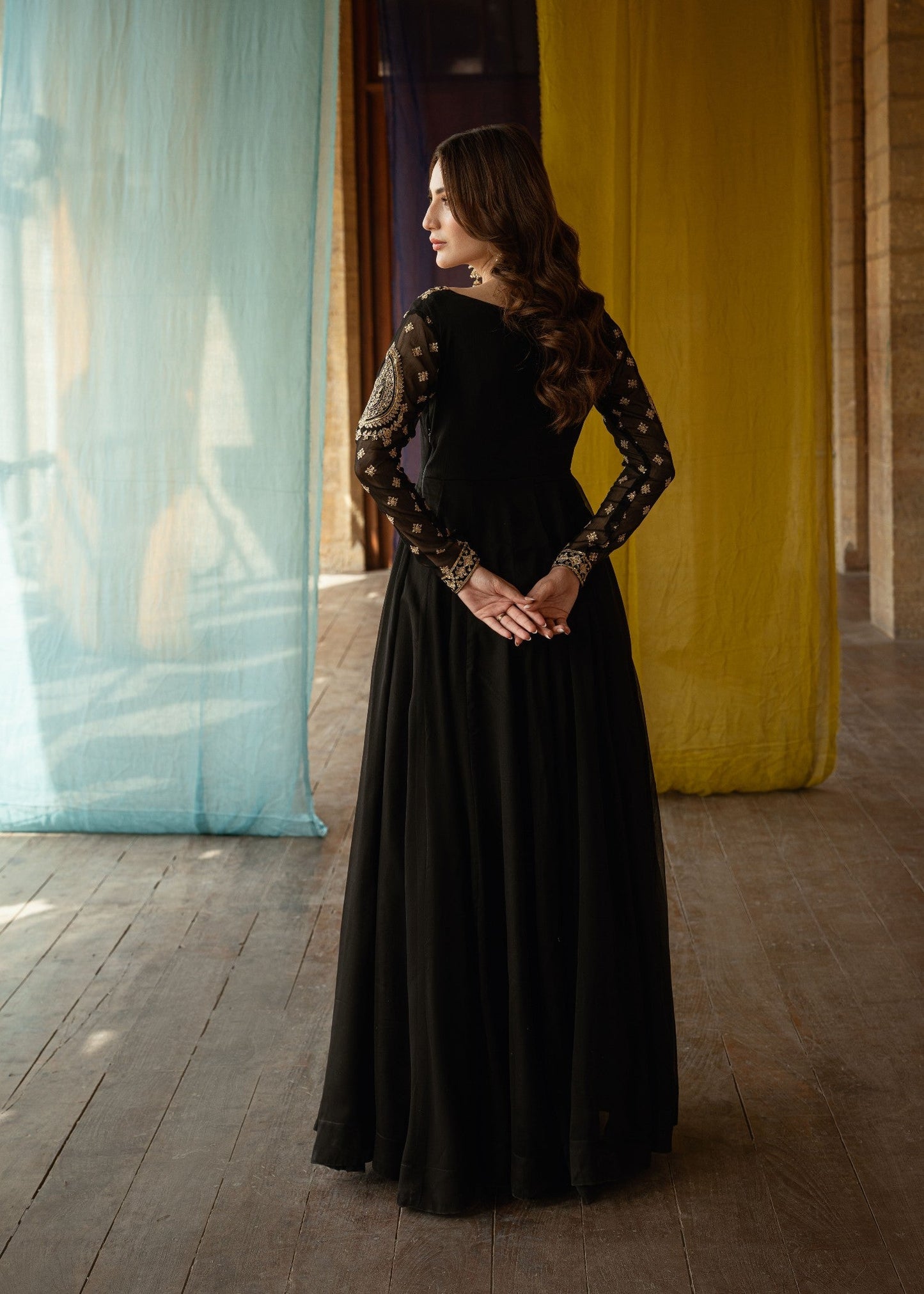 Pakistani Black Embroidered Chiffon Pishwas Suit Online in Dubai UAE Abudhabi Ajman Sharjah