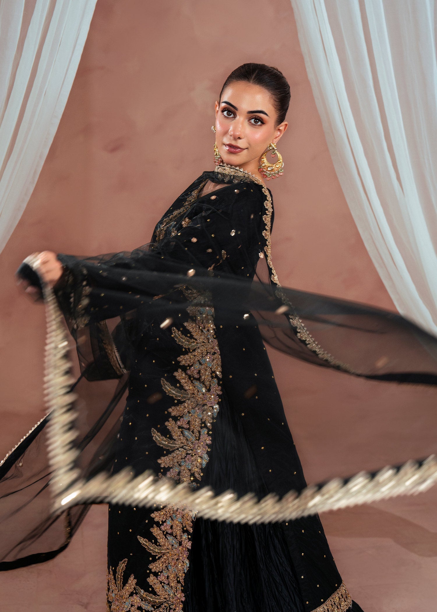 Pakistani Black Net Lehenga Choli Online in KSA Riyadh Saudi Arabia Oman Bahrain Qatar