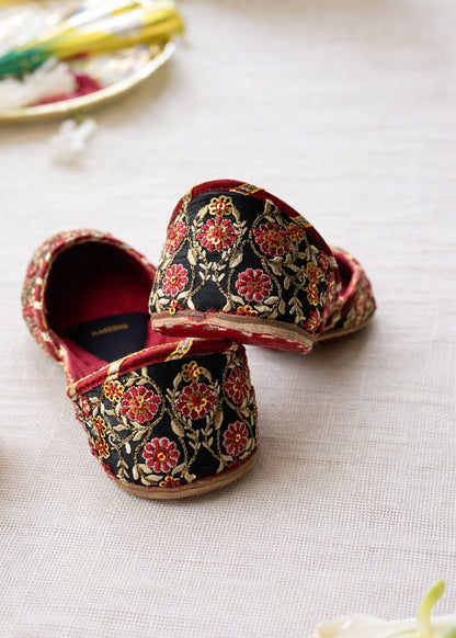 Pakistani Black Velvet Mojari Online in UK USA Canada