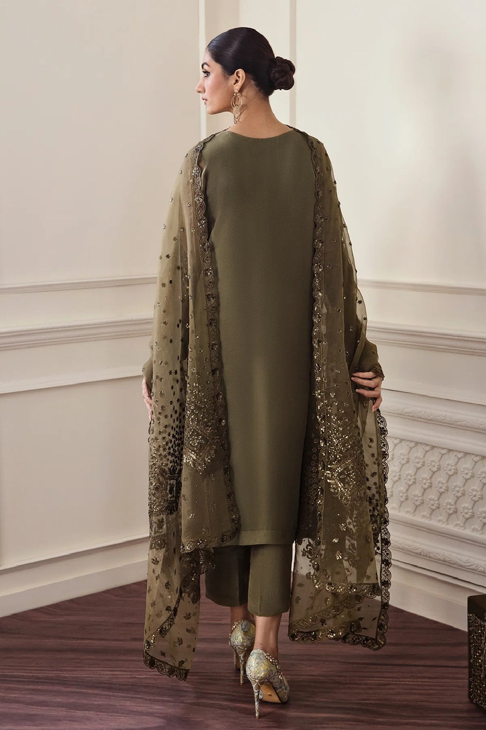 Pakistani Designer Mendhi Green Chiffon Salwar Kameez Online in KSA Riyadh Saudi Arabia Oman Bahrain Qatar