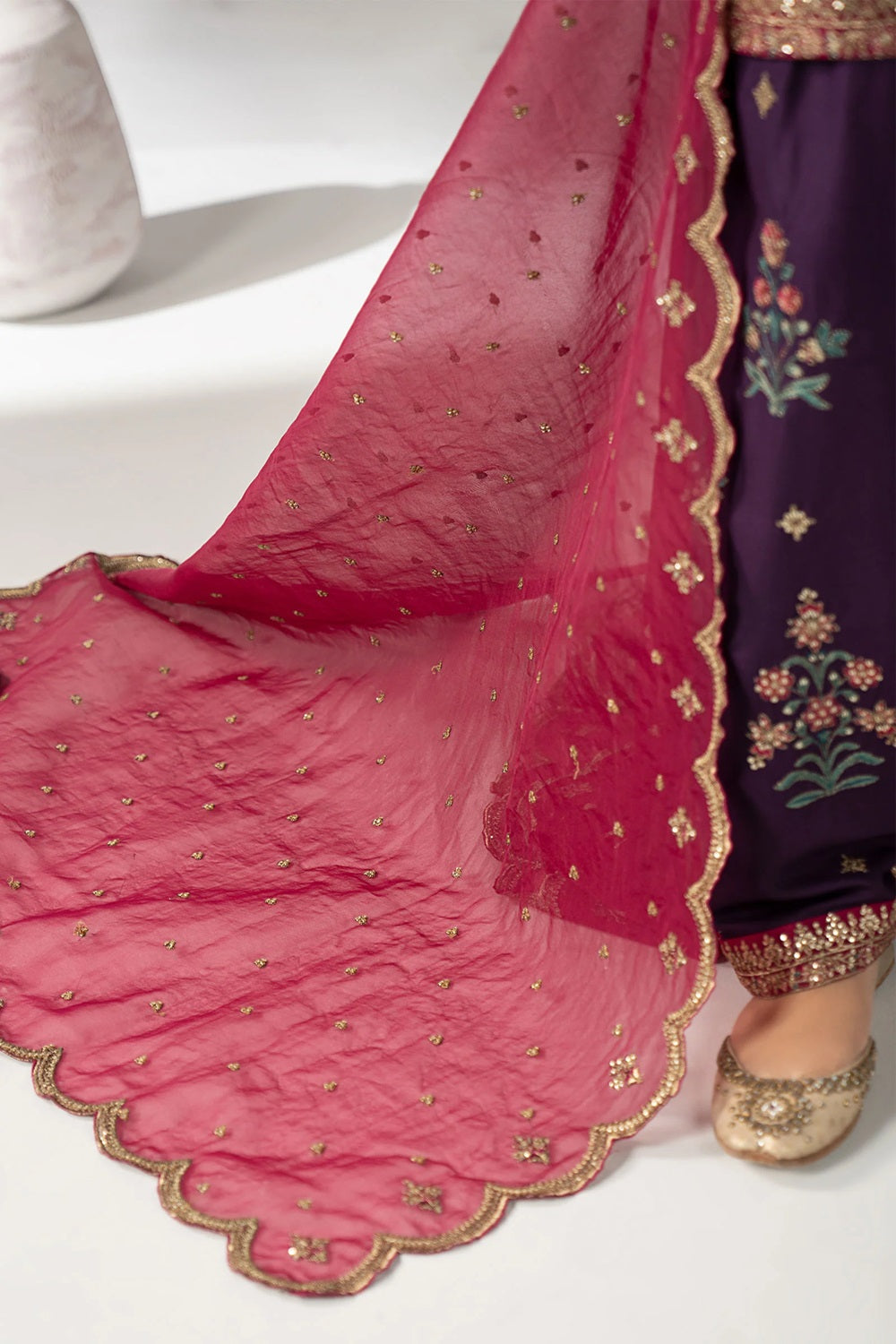 Pakistani Designer purple and pink Lawn Salwar Kameez Online in KSA Riyadh Saudi Arabia Oman Bahrain Qatar