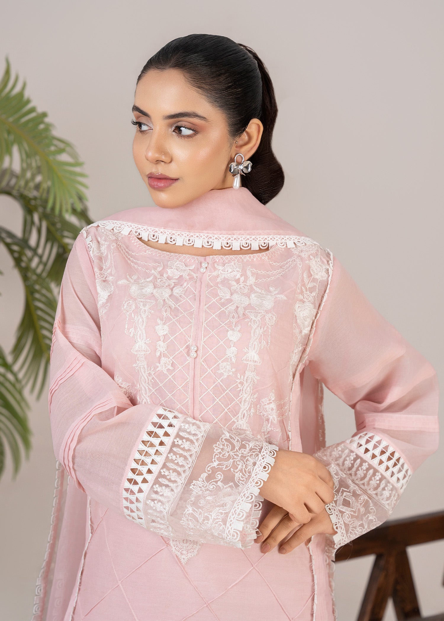 Pakistani Designer Baby Pink Cotton Silk Salwar Kameez Online in KSA Riyadh Saudi Arabia Oman Bahrain Qatar