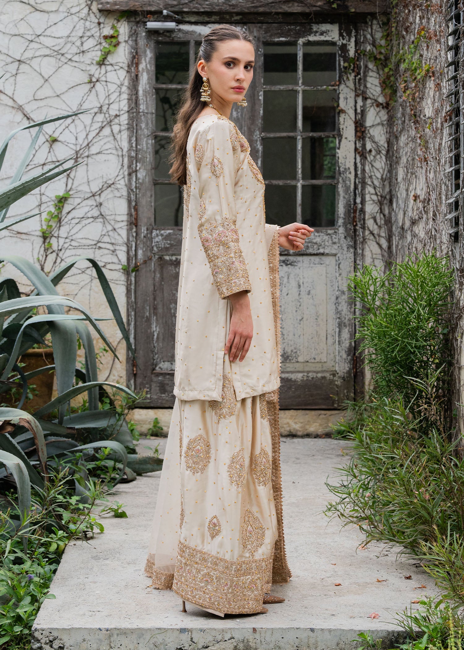 Pakistani Designer Beige Farshi Shalwar Kameez Online in KSA Riyadh Saudi Arabia Oman Bahrain Qatar